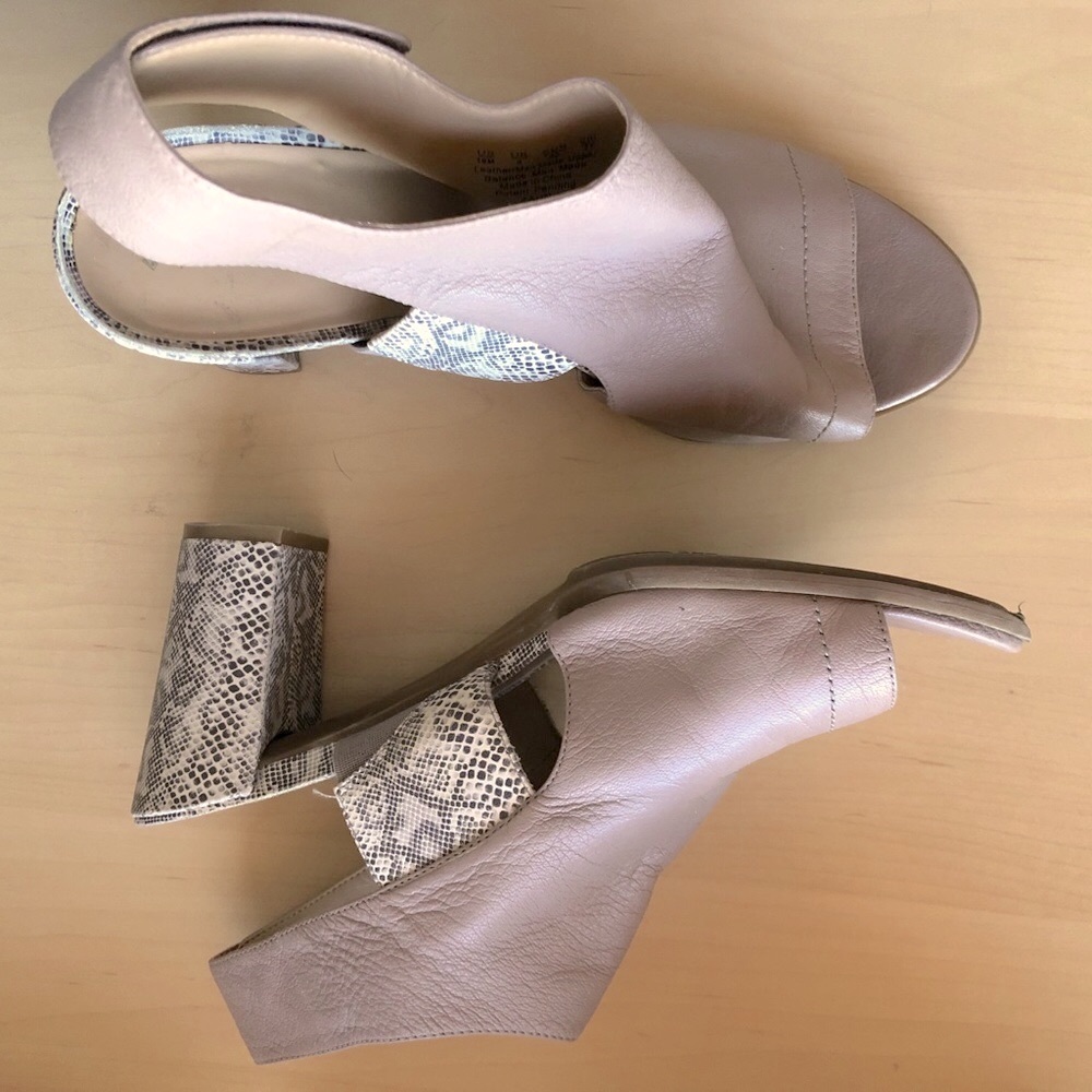 Size 10 Naturalizer block heels.